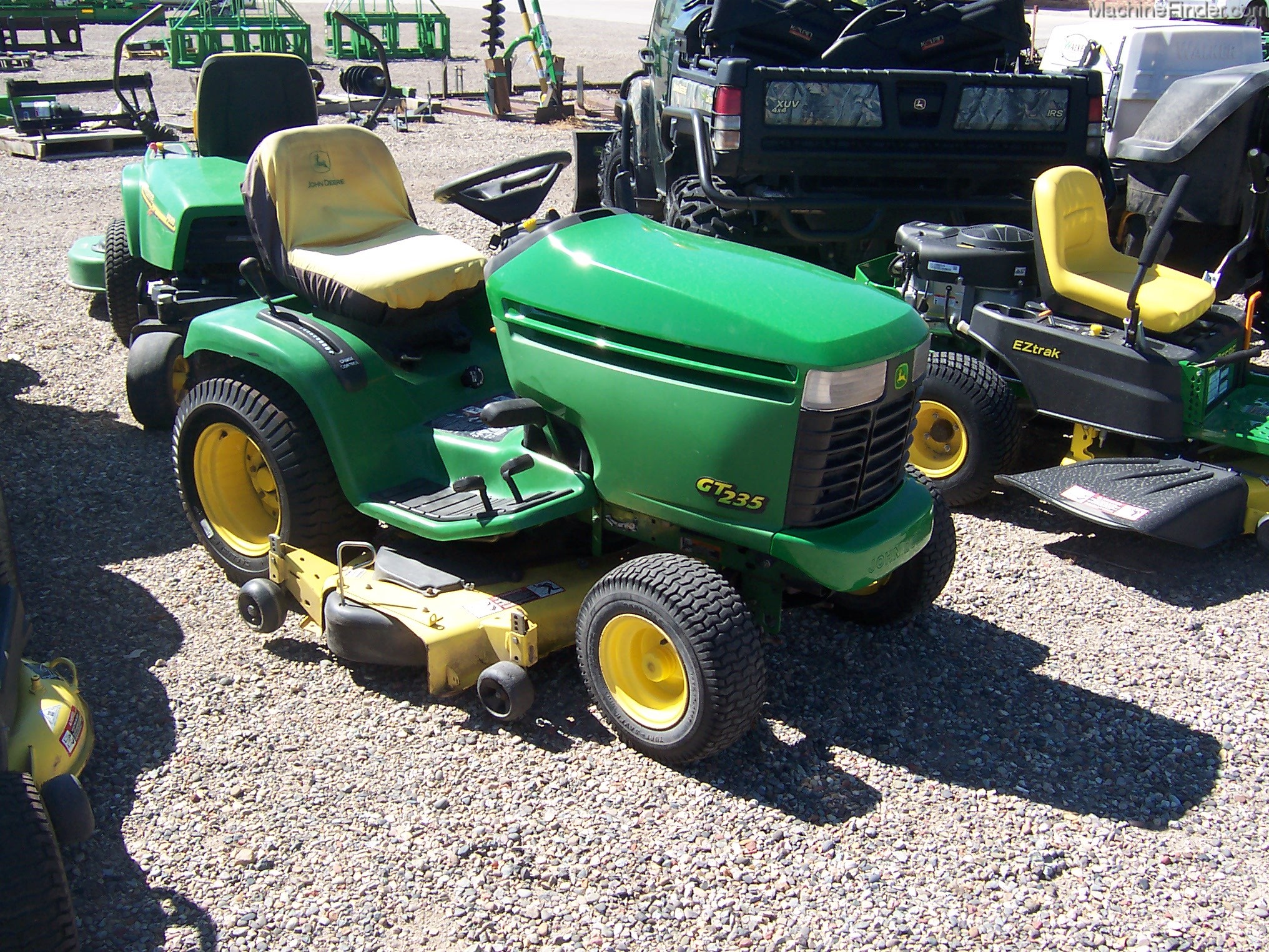 john deere lawn tractor gt235